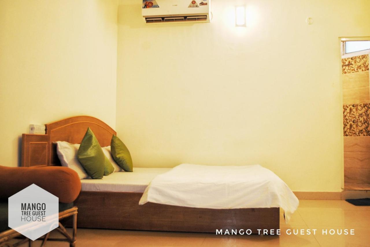 Mango Tree Guest House Rishīkesh Buitenkant foto